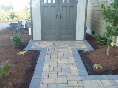 paver patio, pathways, plantings, landscaping in eugene oregon, landscape in eugene oregon, landscaping in oregon