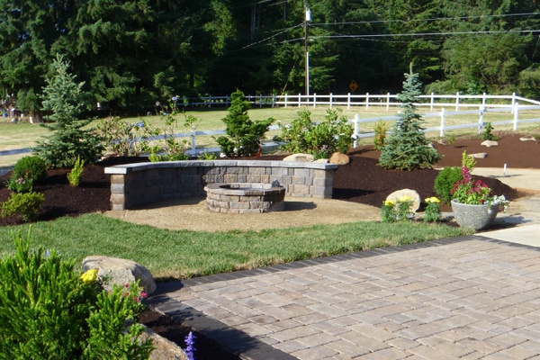 paver patio, fire pit, seating wall