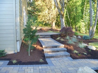 paver patio, pathways, plantings, landscaping in eugene oregon, landscape in eugene oregon, landscaping in oregon